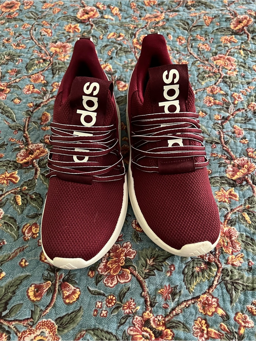 Adidas Men's/Women’s Maroon Lite Racer Adapt Slip-On Knit Sneaker. Women size 8